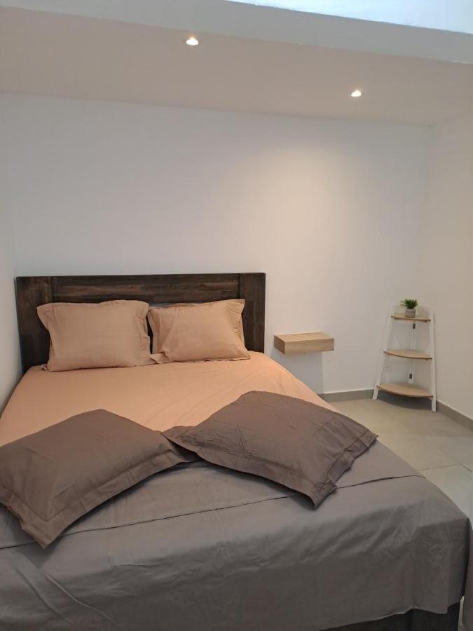 Appartement Cosy, T2 Situe En Centre Ville De Saint-Pierre Eksteriør bilde
